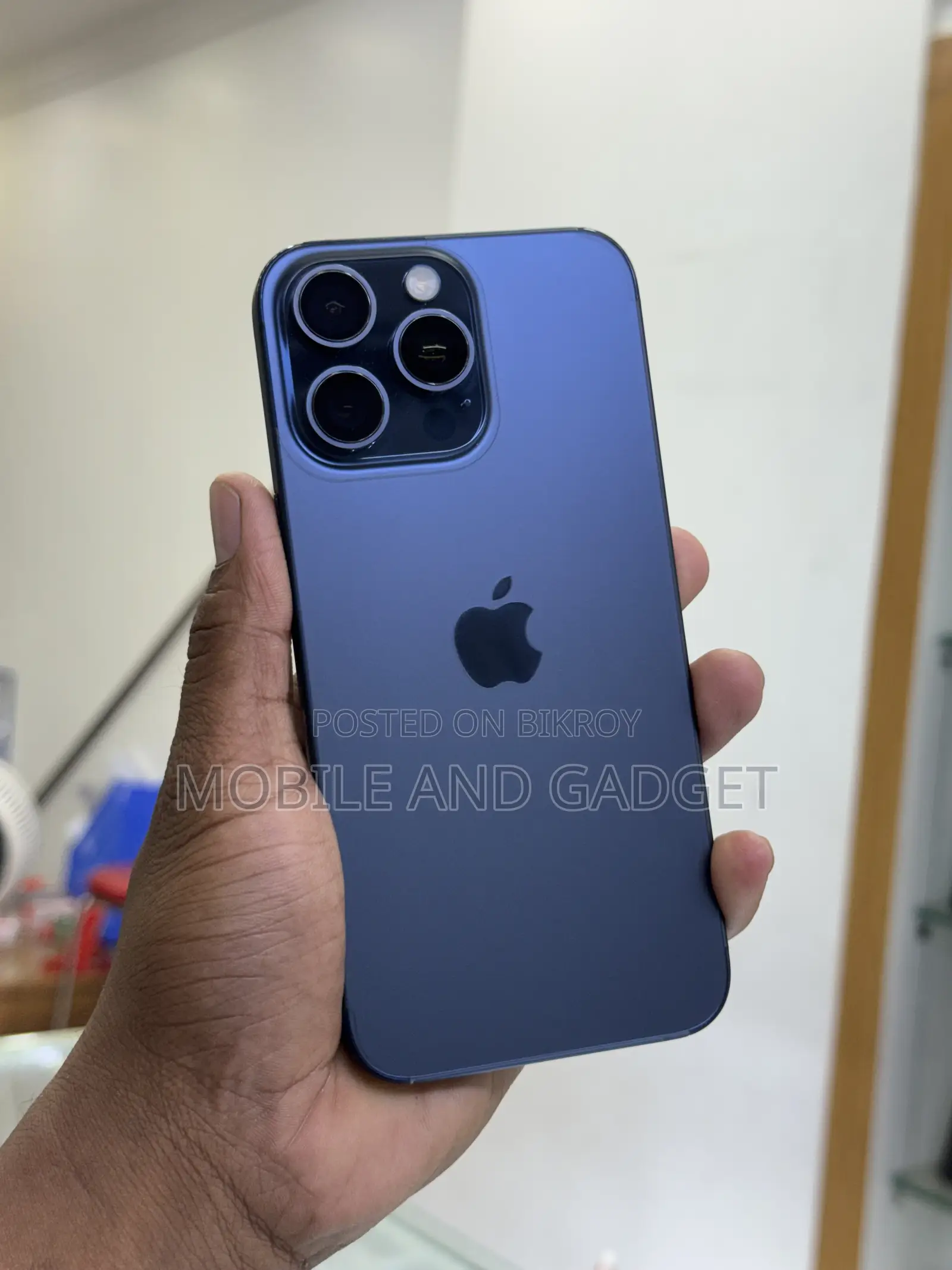 অ্যাপল আইফোন ১৫ প্রো ম্যাক্স ২৫৬ জিবি নীল