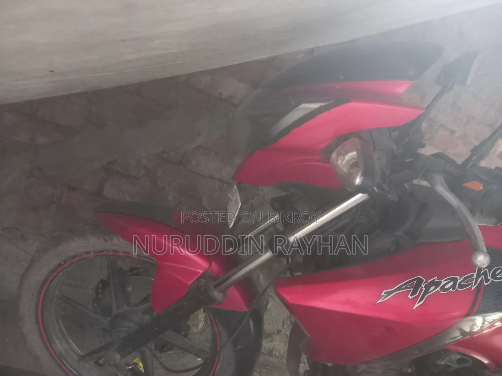 TVS Apache RTR 160 2V 2017 Red
