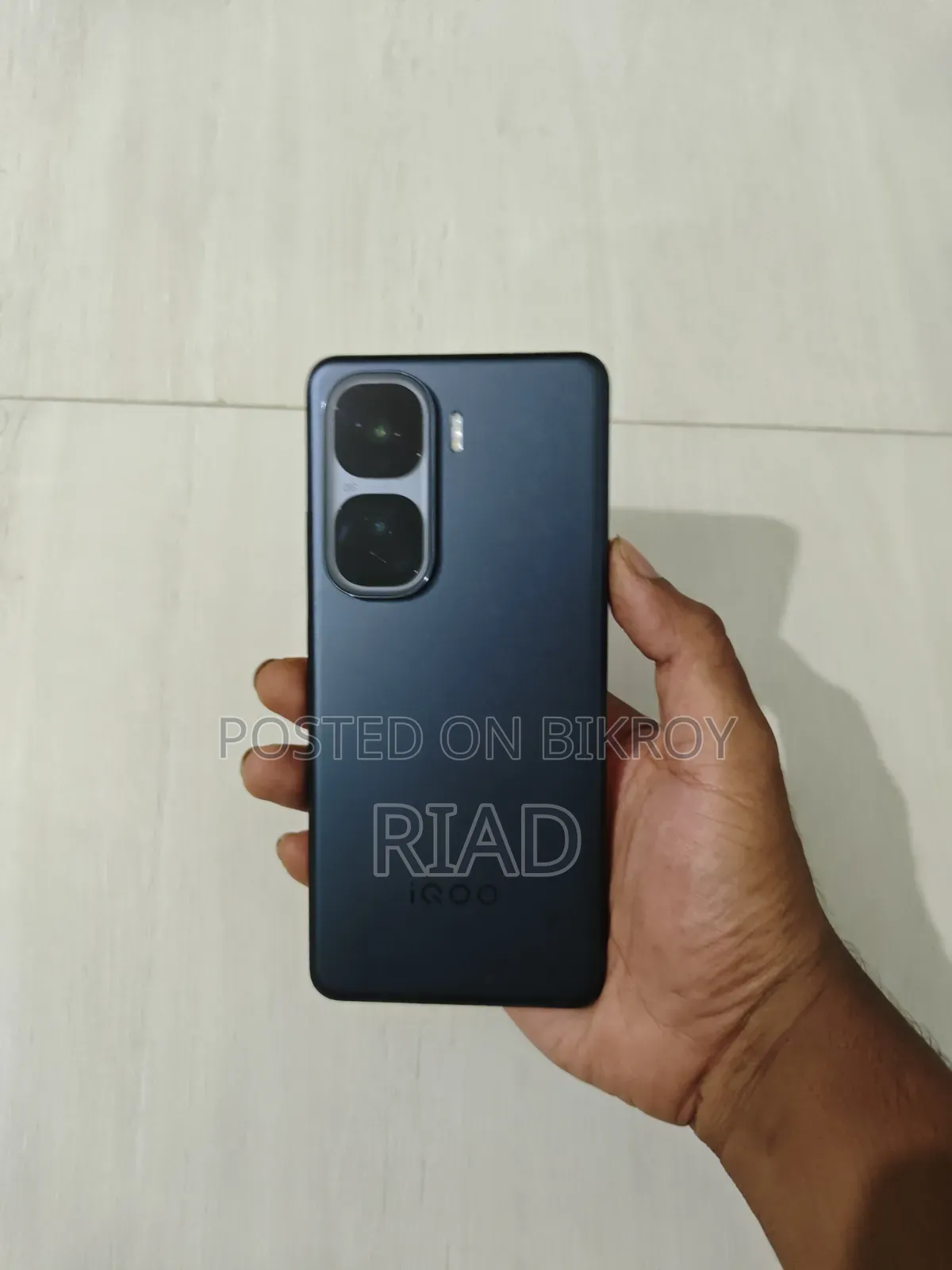 iQOO 256 GB Black
