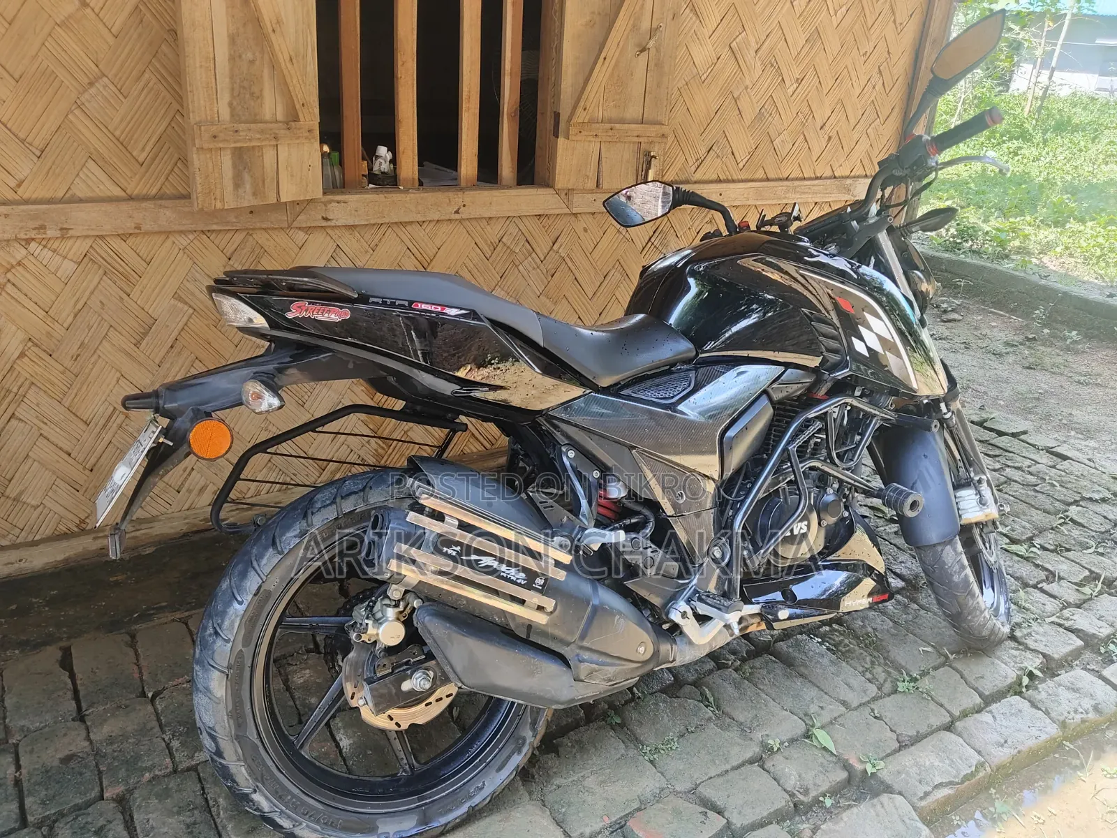 New TVS Apache RTR 160 4V 2024 Black