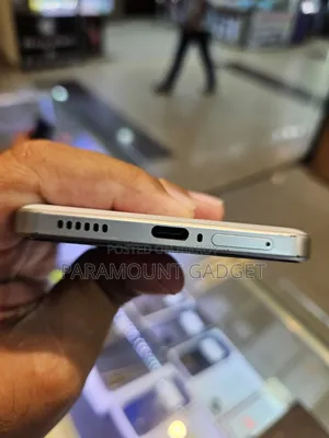 iQOO 256 GB White