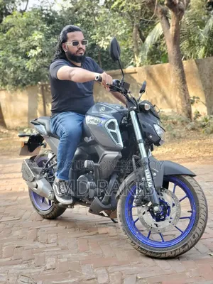 Yamaha FZS V3 2024 Gray