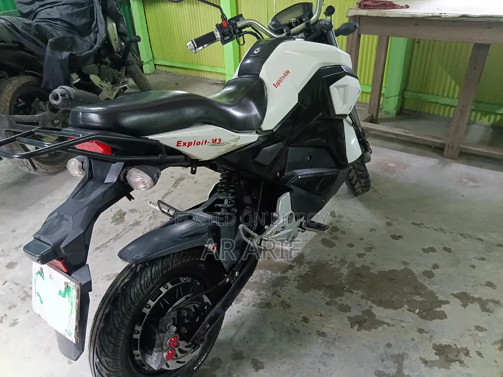 Motorcycle 2025 White