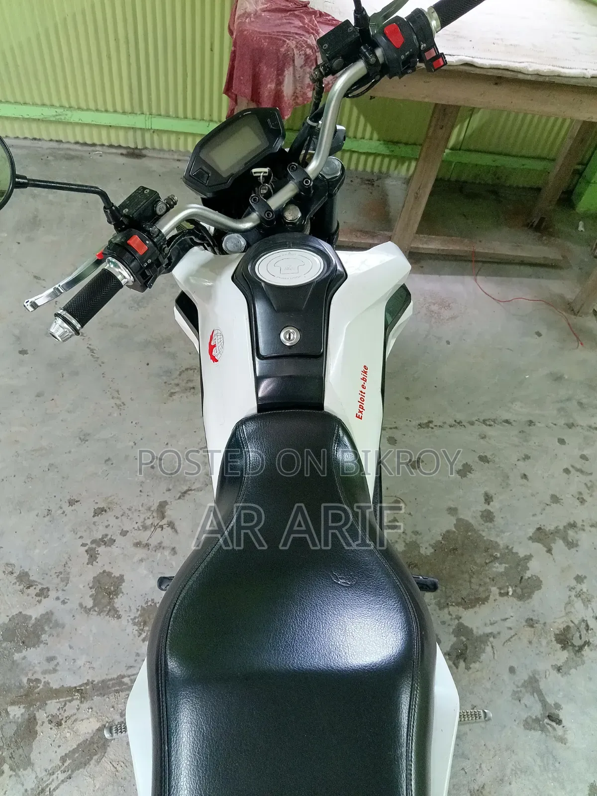 Motorcycle 2025 White