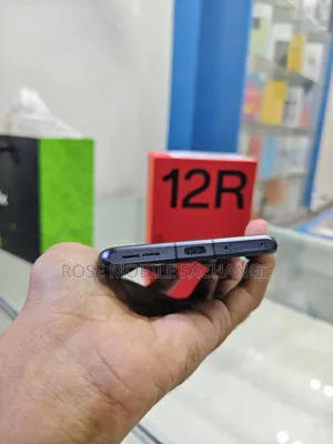 New OnePlus 128 GB Black