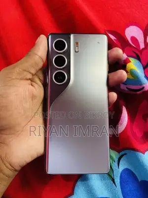 Tecno Camon 40 Pro 4G 256 GB Silver