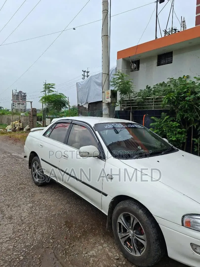 Toyota Carina 1994 White