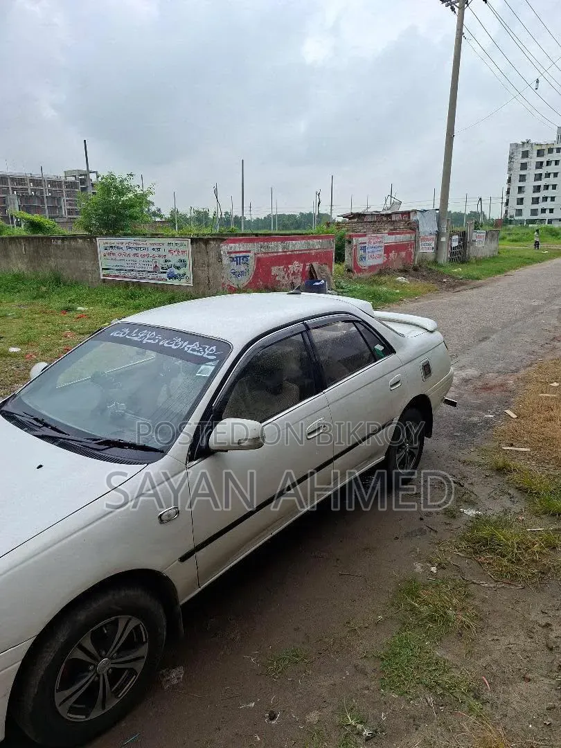 Toyota Carina 1994 White