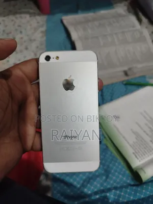 Apple iPhone 5 32 GB White