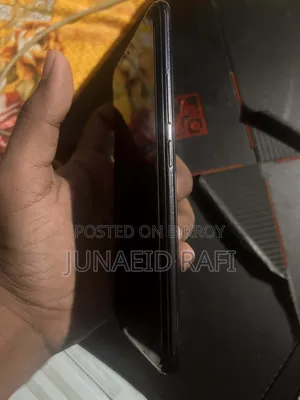 Vivo Y19 128 GB Black