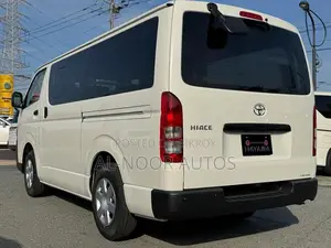Toyota HiAce 2023 White