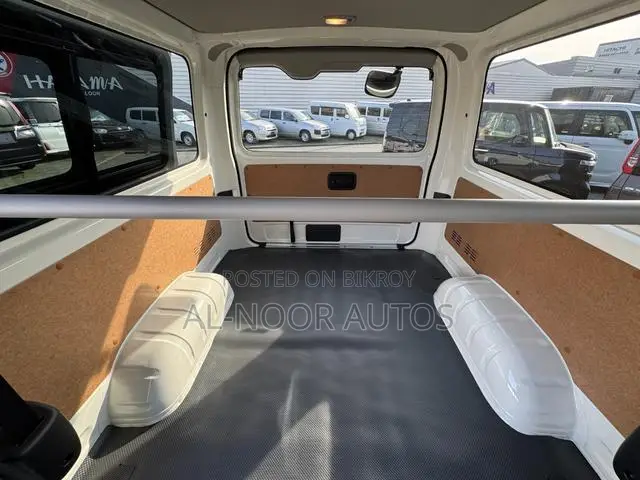 Toyota HiAce 2023 White