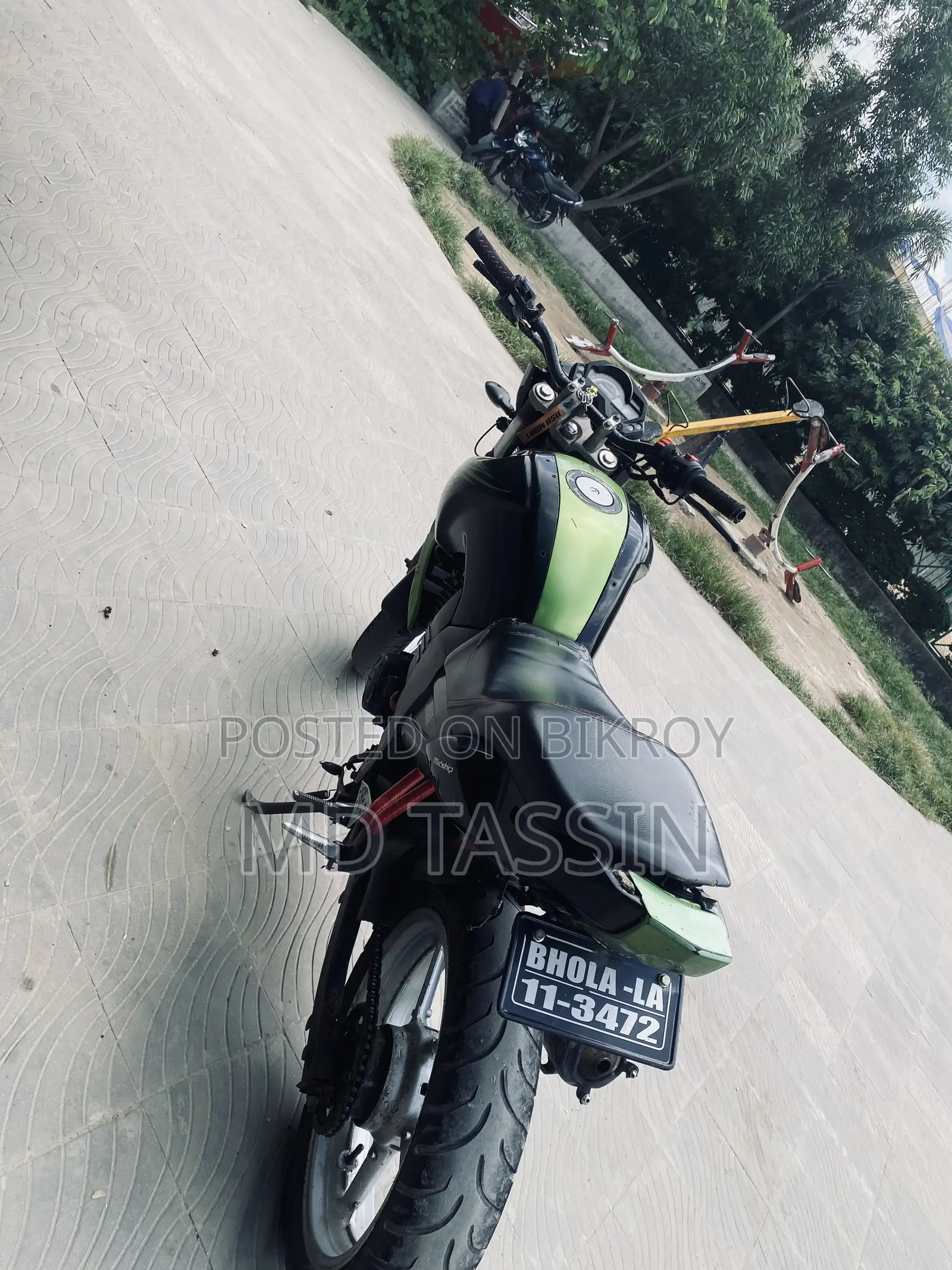 ইয়ামাহা এফজেড ২০১৪ কালো
