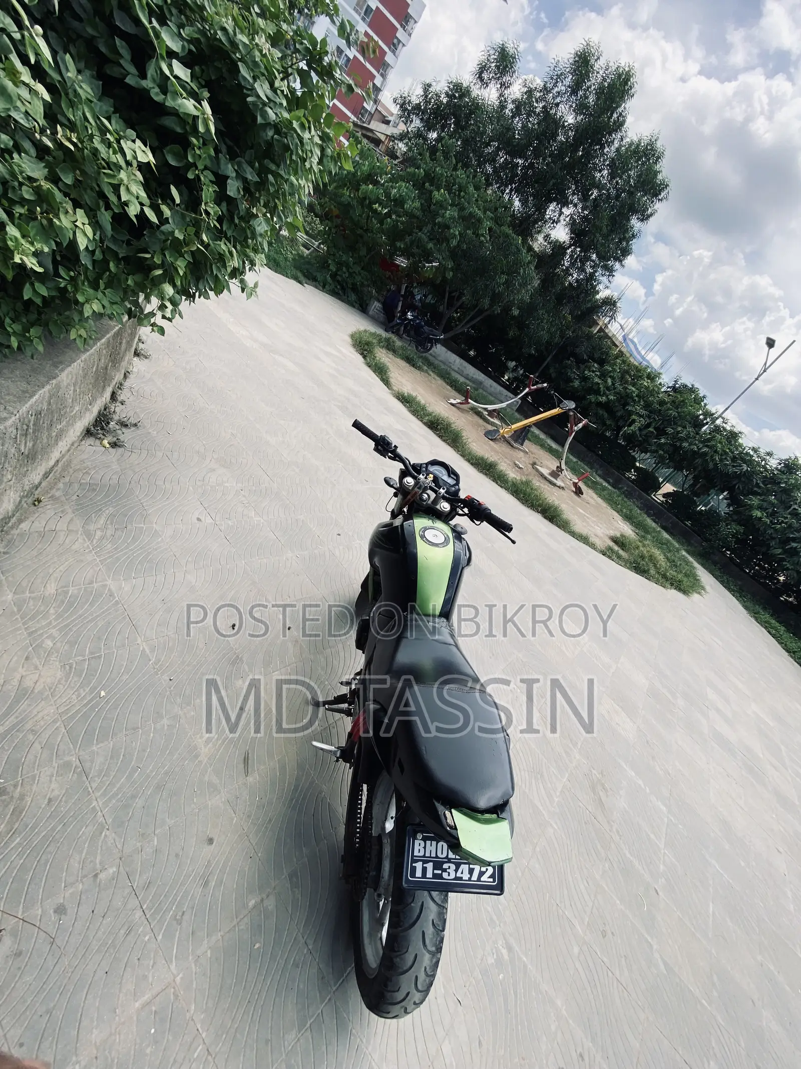 ইয়ামাহা এফজেড ২০১৪ কালো