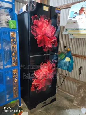 রান্নাঘরের ফ্রিজ