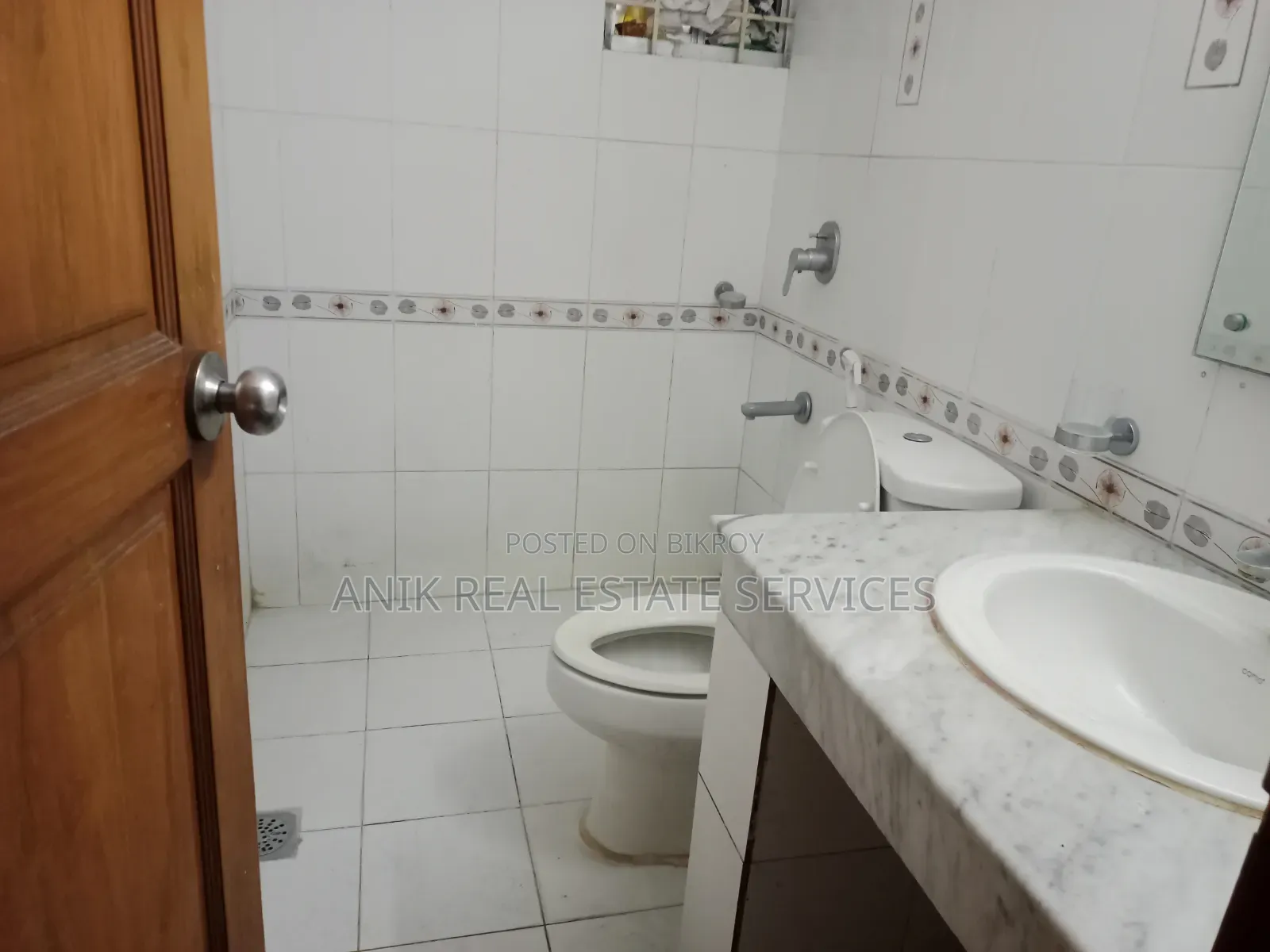3-bedroom Apartment in Anik Real Estate, Gulshan for rent