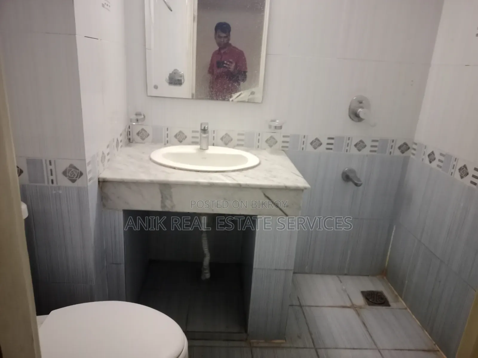 3-bedroom Apartment in Anik Real Estate, Gulshan for rent