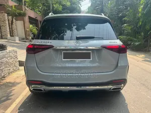 New Mercedes-Benz GLE-Class 2025 Gray