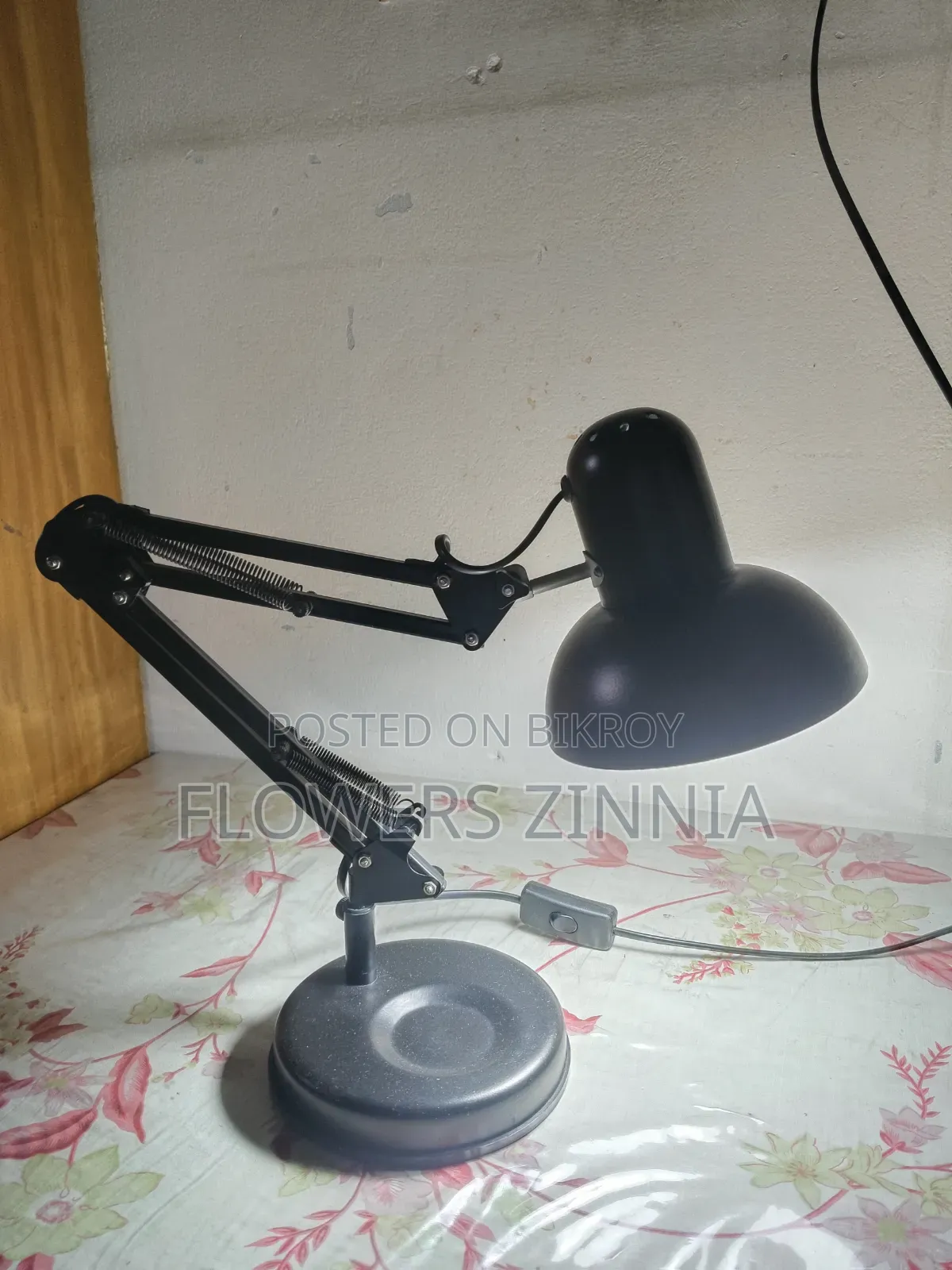 Adjustable Reading Lamp + Click LED Light