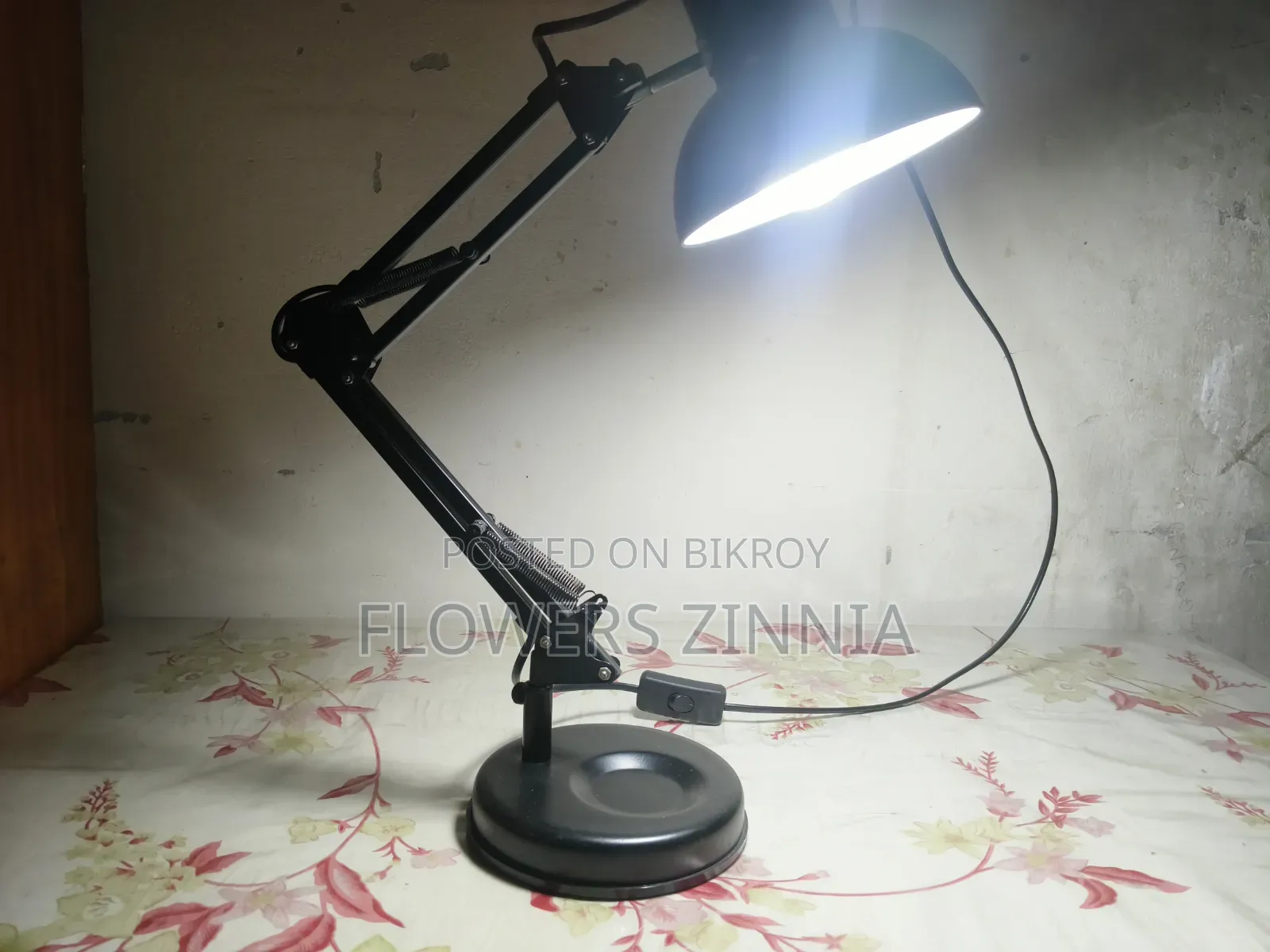 Adjustable Reading Lamp + Click LED Light