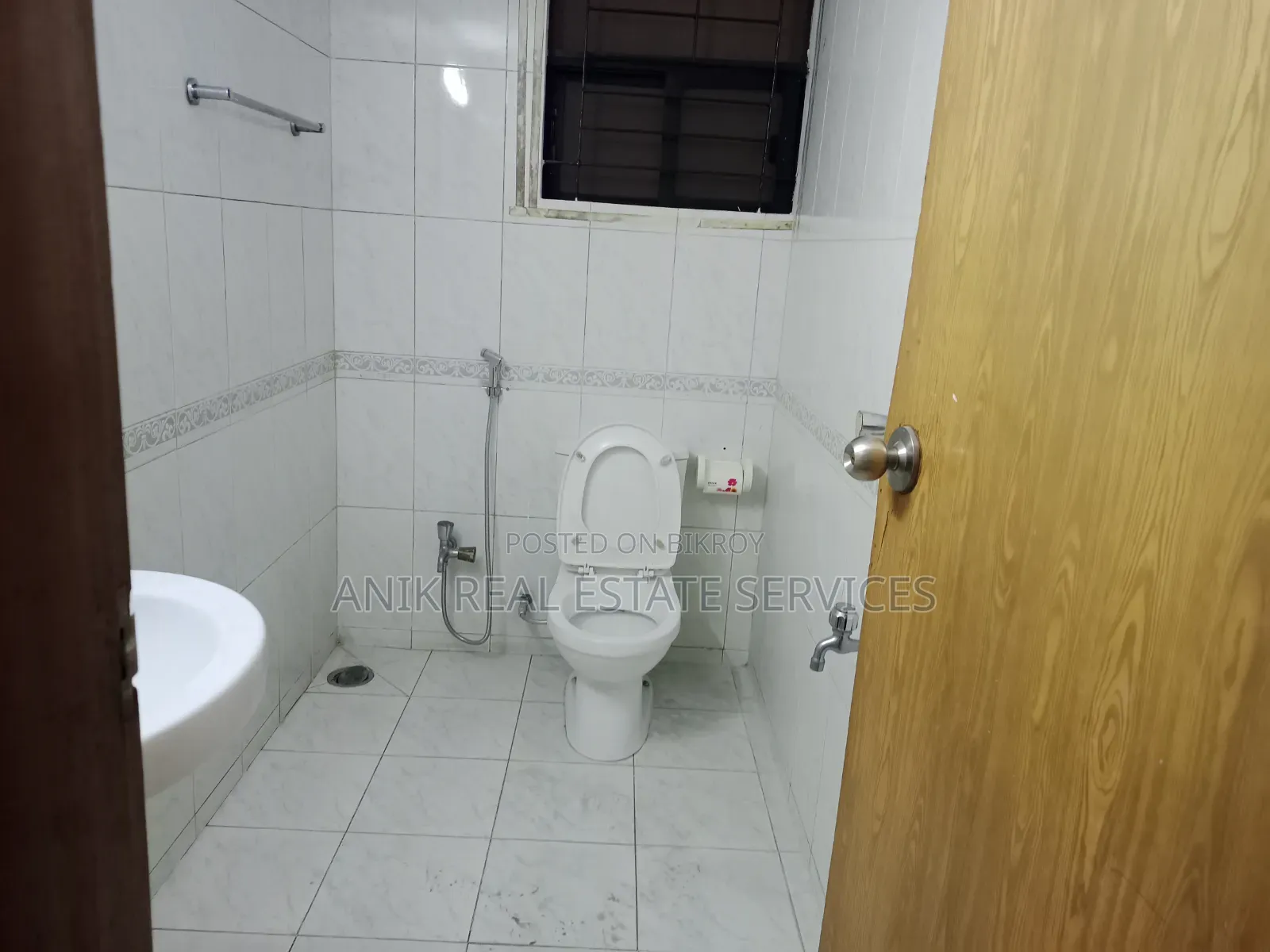 3 Bedroom Apartment in Anik Real Estate, Gulshan for rent
