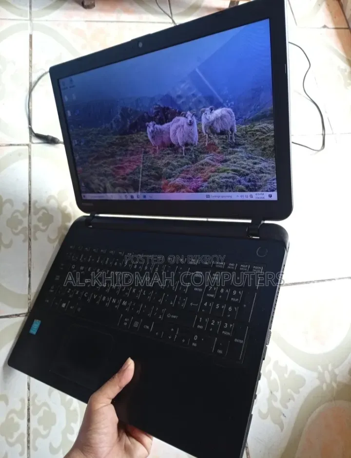 Laptop Toshiba 4GB Intel SSD 128GB