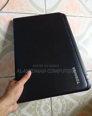 Laptop Toshiba 4GB Intel SSD 128GB