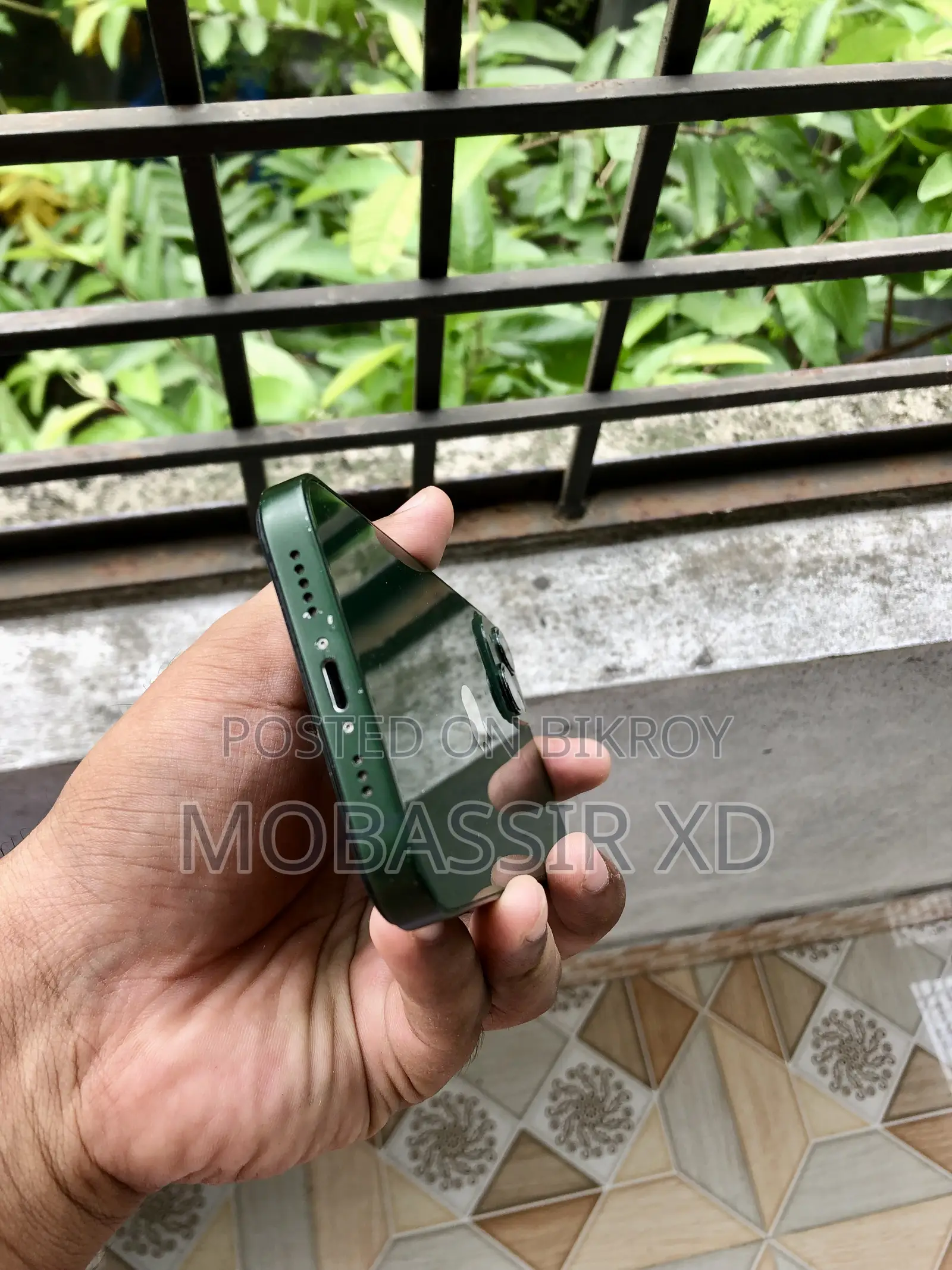 Apple iPhone 13 128 GB Green