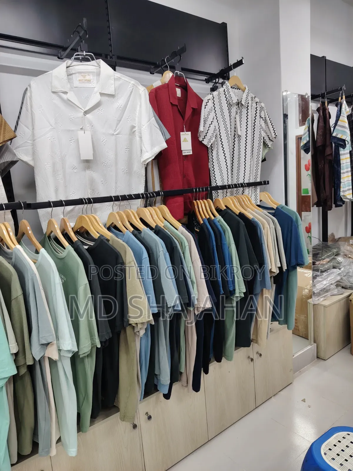 Showroom Full Decorated Sell