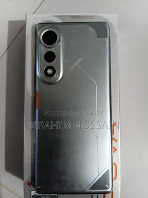 Tecno Pova Curve 256 GB Silver