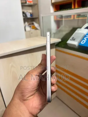New Vivo 128 GB White
