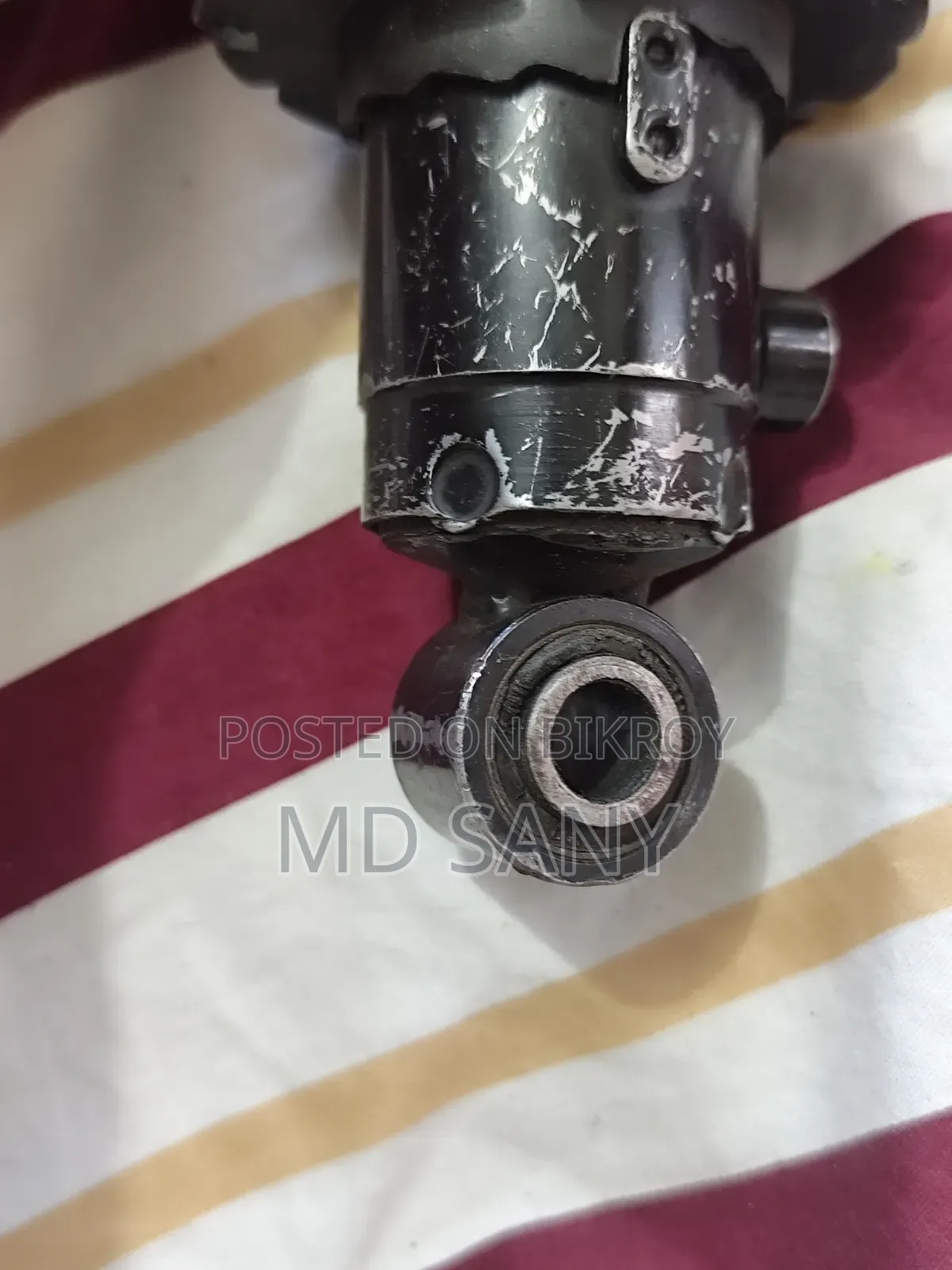 4v বাইকের পিছনের সাচপেনশন