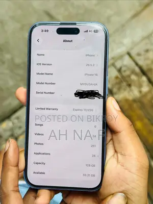 New Apple iPhone 16 128 GB Blue