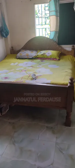 Wooden Bed 6/7