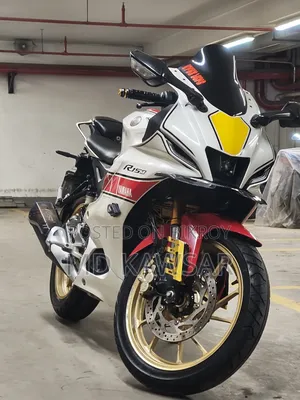 Yamaha 2022 White