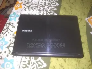 Laptop Samsung N150 2GB Intel Atom HDD+SSD 256GB