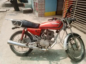Honda CG110 2001 Red
