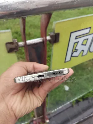 Realme 13 Pro+ 5G 256 GB Gold