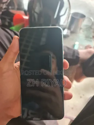 Vivo Y21 64 GB Silver