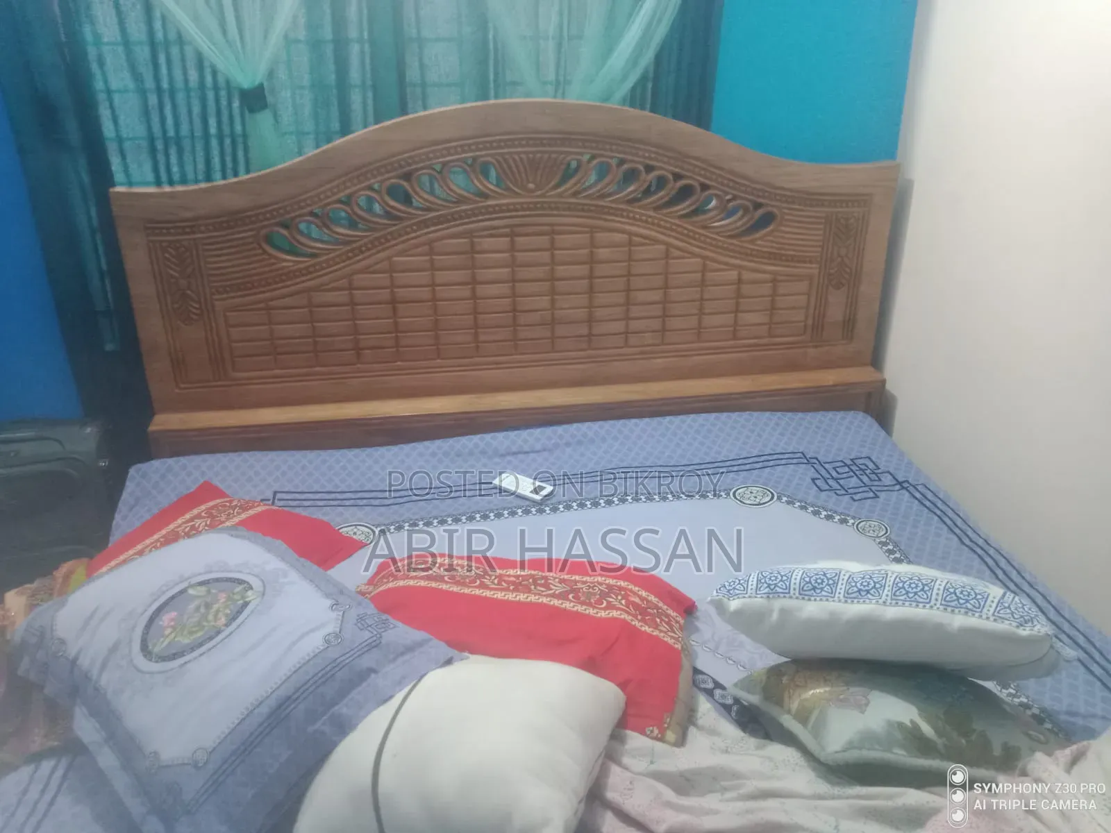 Teak wood 6/7 feet bed for sale