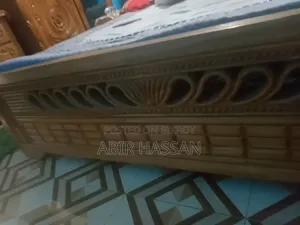 Teak wood 6/7 feet bed for sale