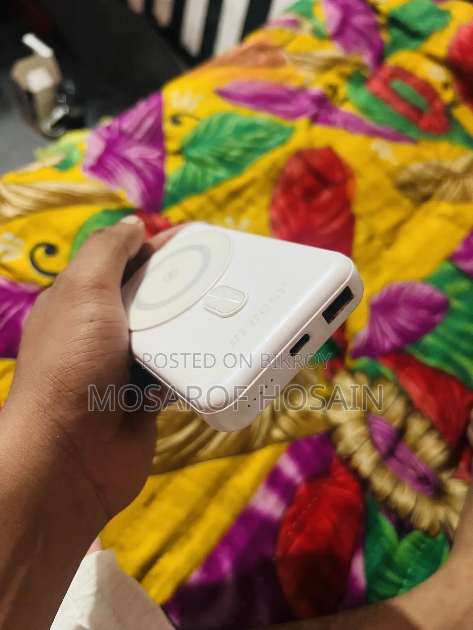 22W Wireless Power Bank New