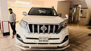 টয়োটা ল্যান্ড ক্রুজার প্রাডো ২.৭ আই ২০১০ পার্ল