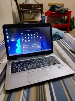 New Laptop HP EliteBook 840 G3 4GB Intel Core I5 SSD 256GB