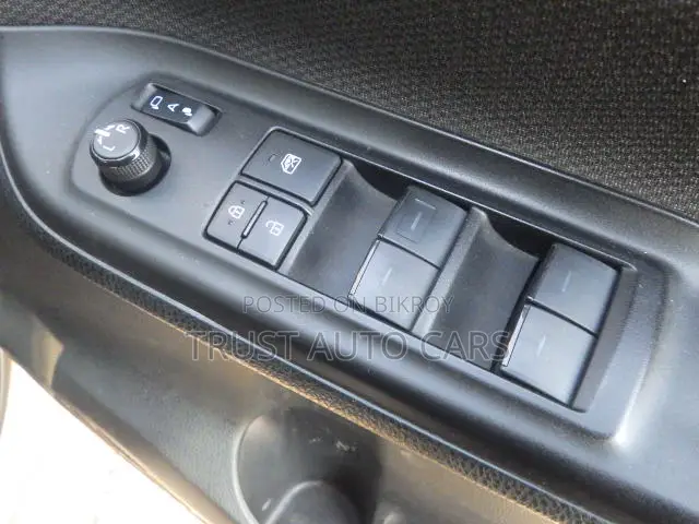 Toyota Noah 2021
