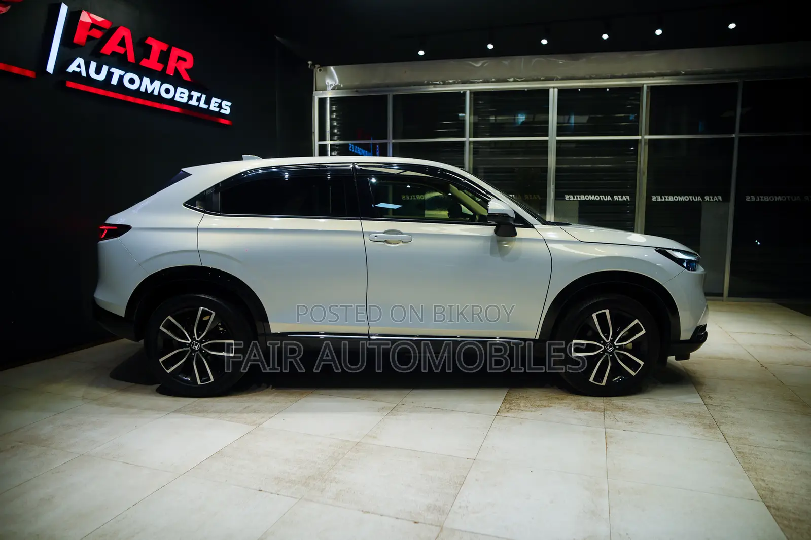 Honda Vezel 1.5 Hybrid 2WD 2021 White