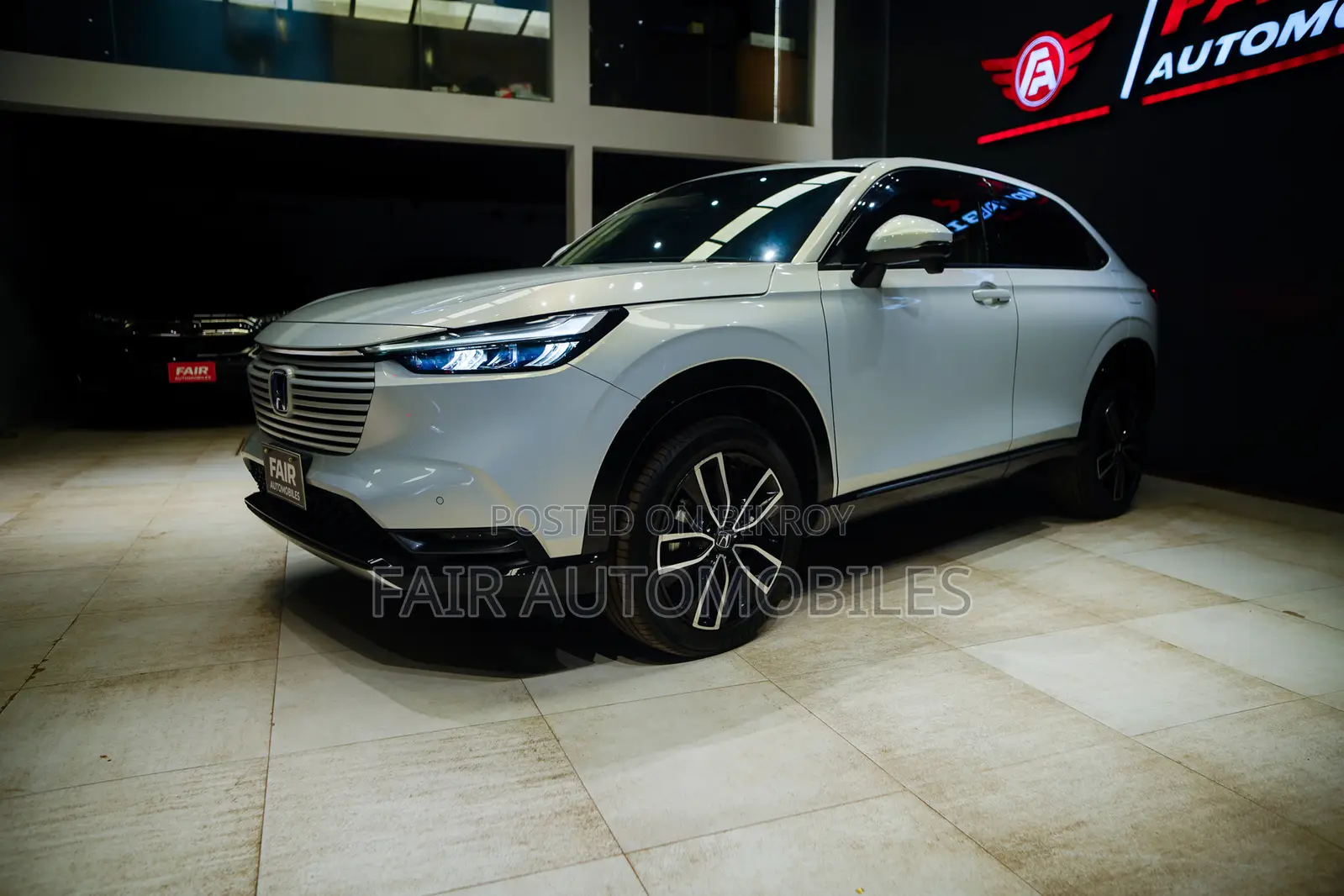 Honda Vezel 1.5 Hybrid 2WD 2021 White