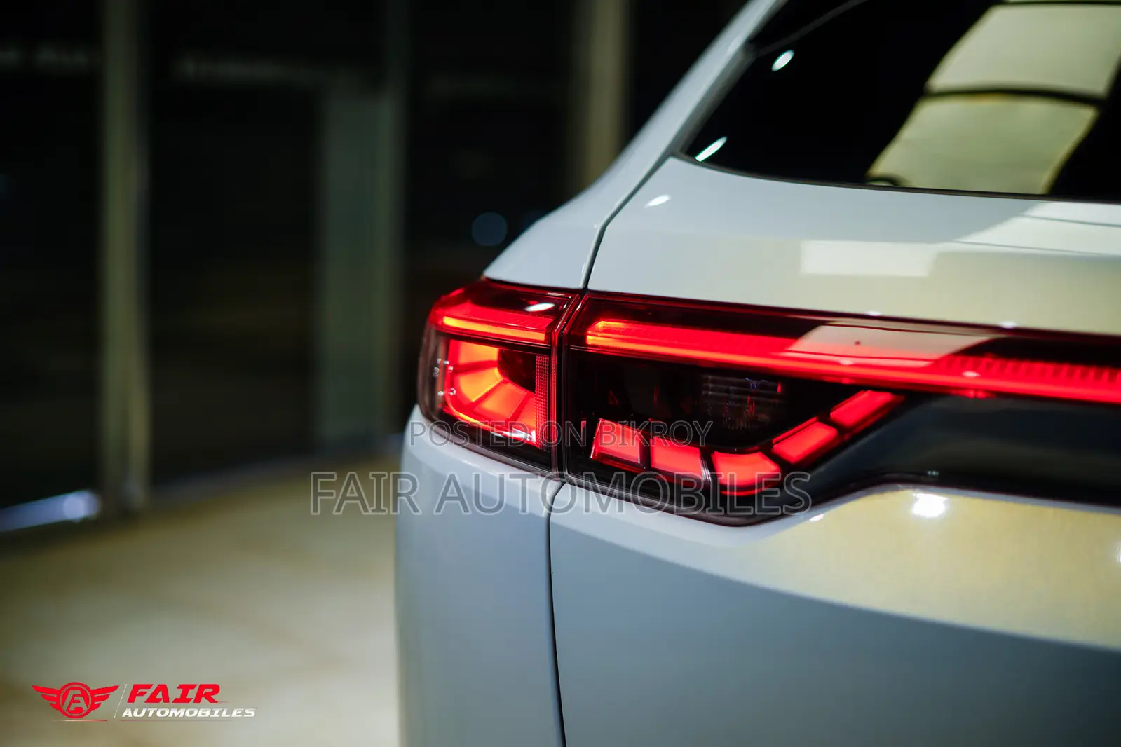 Honda Vezel 1.5 Hybrid 2WD 2021 White