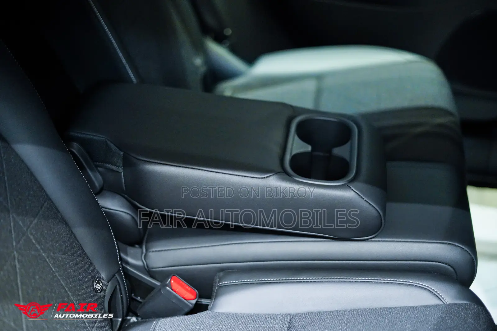 Honda Vezel 1.5 Hybrid 2WD 2021 White