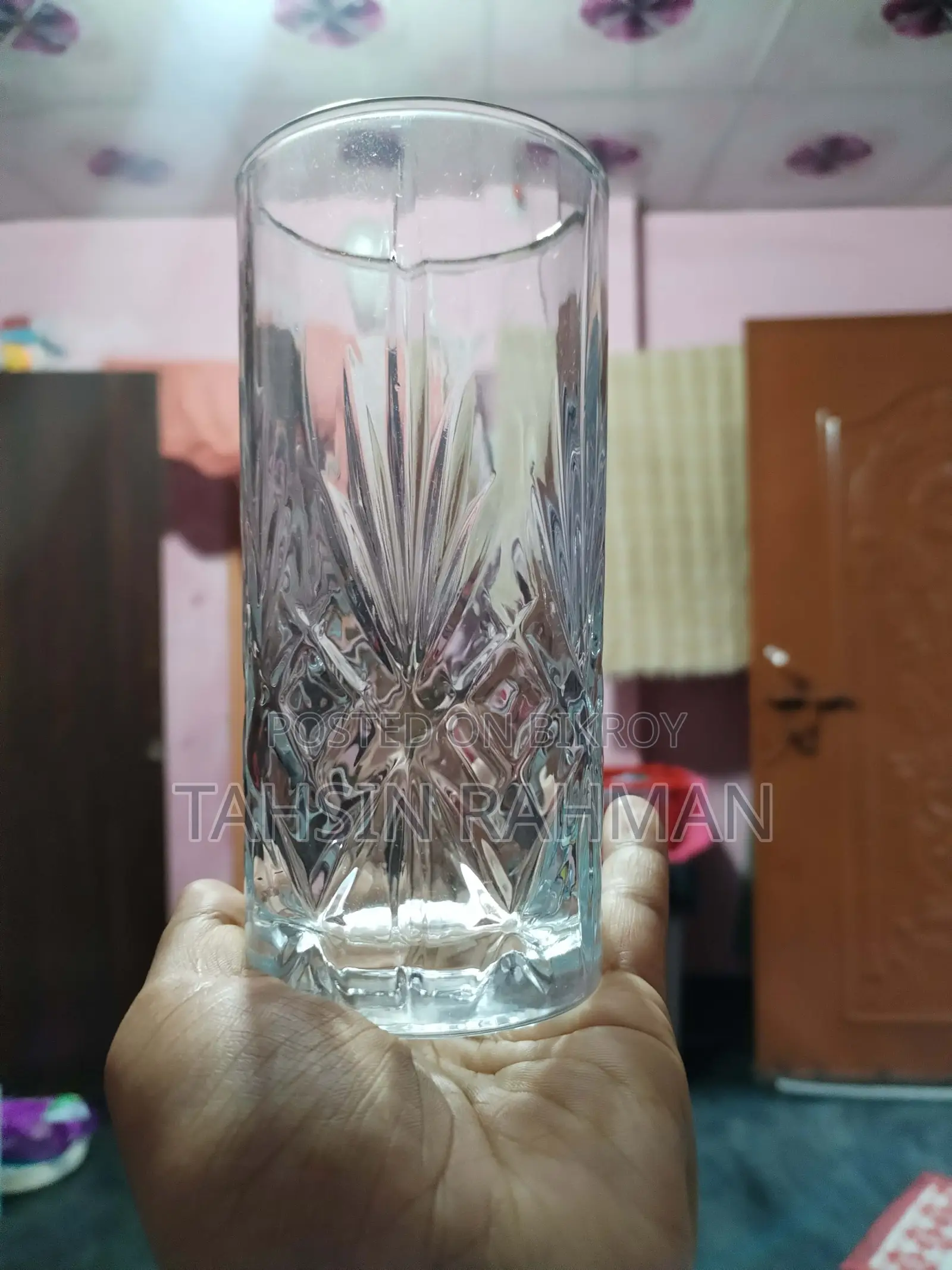 ব্র্যান্ড নিউ ড্রিংকিং গ্লাস সেট